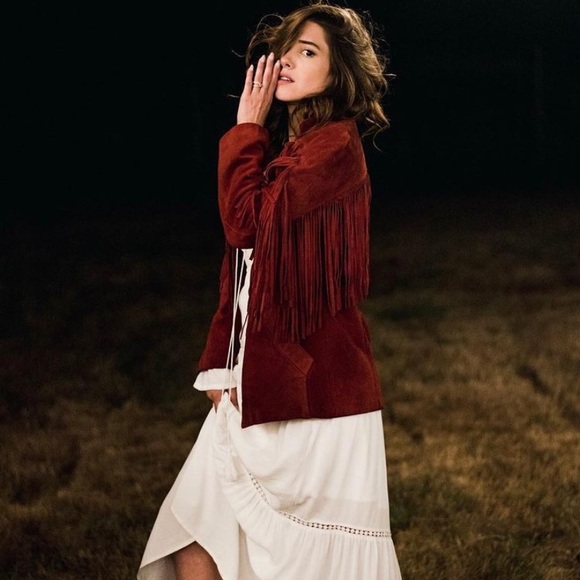 Meet Your Posher- Henna V - Picture 1 of 1